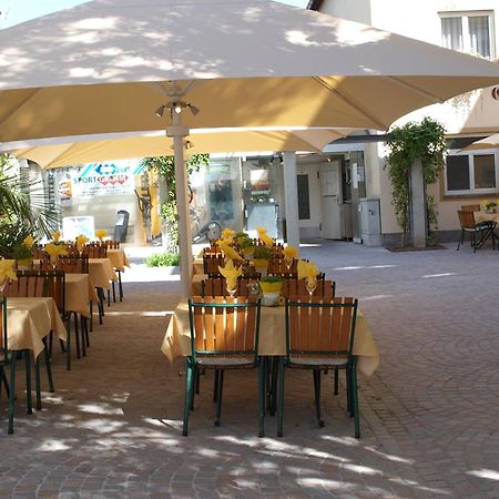 Hotel Gasthof Baeren ไวน์การ์เทิน ภายนอก รูปภาพ