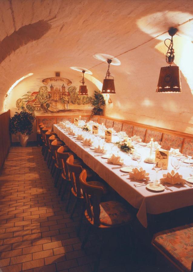 Hotel Gasthof Baeren ไวน์การ์เทิน ภายนอก รูปภาพ