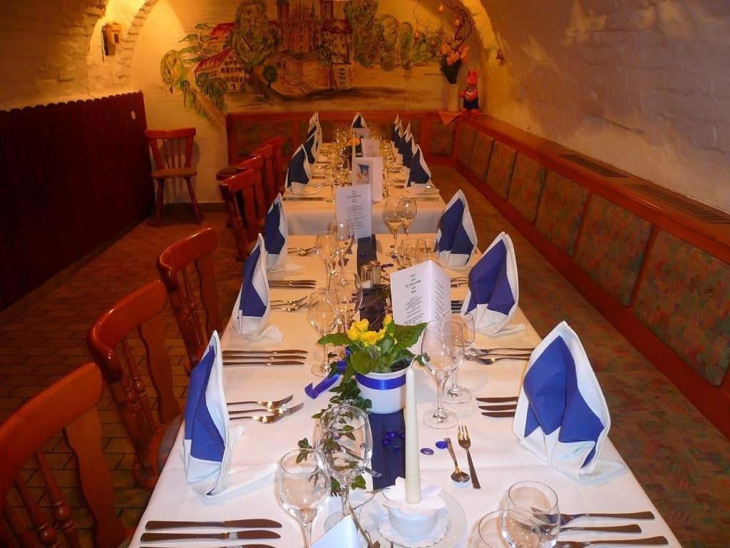 Hotel Gasthof Baeren ไวน์การ์เทิน ภายนอก รูปภาพ