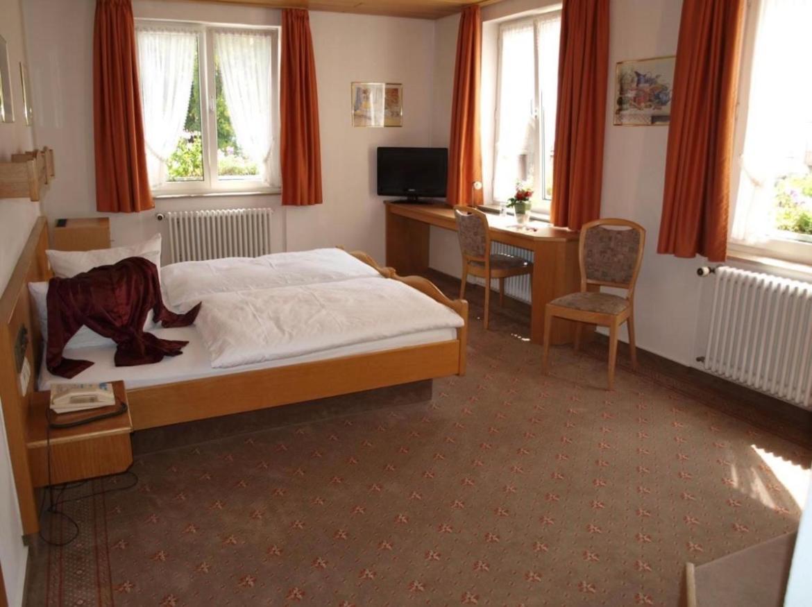 Hotel Gasthof Baeren ไวน์การ์เทิน ภายนอก รูปภาพ